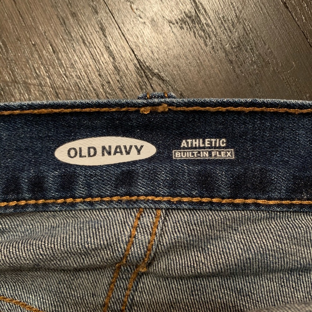 Old Navy Athletic built-in flex jeans 34x34 mens